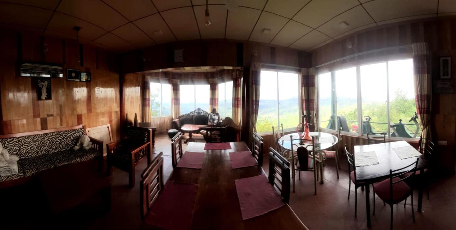 Polo Region Rest Inn Хапутале Екстериор снимка