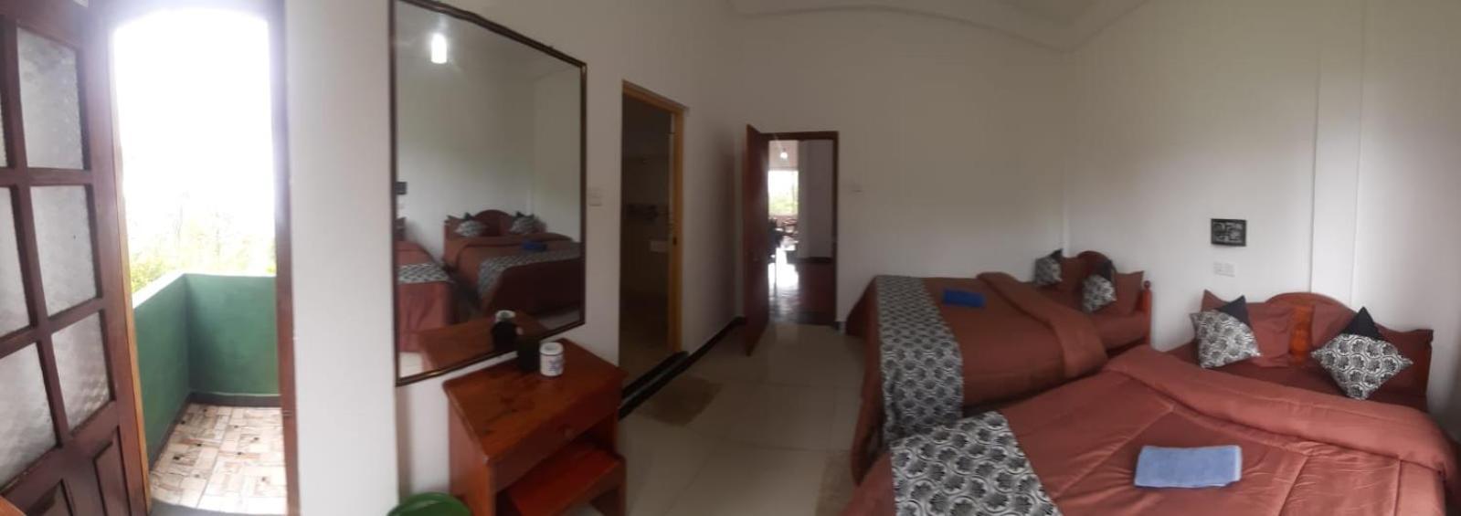 Polo Region Rest Inn Хапутале Екстериор снимка