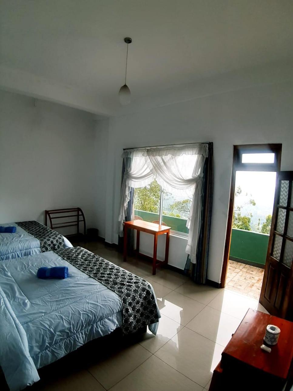 Polo Region Rest Inn Хапутале Екстериор снимка