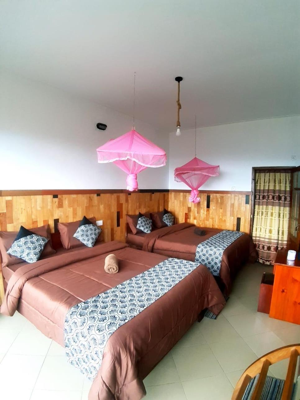 Polo Region Rest Inn Хапутале Екстериор снимка
