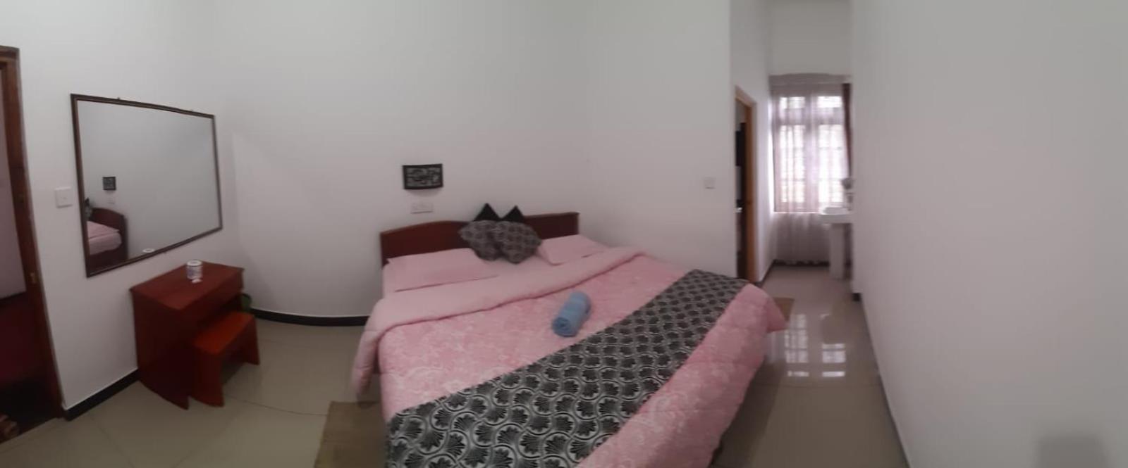 Polo Region Rest Inn Хапутале Екстериор снимка